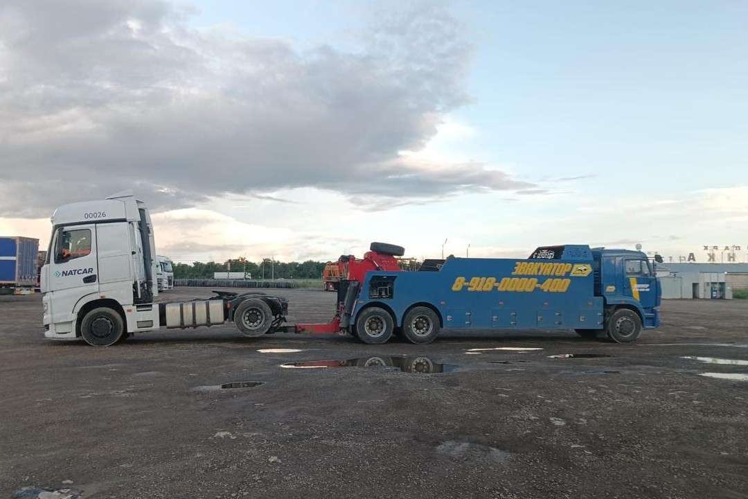Эвакуатор грузовиков М4, оперативная помощь 24 часа